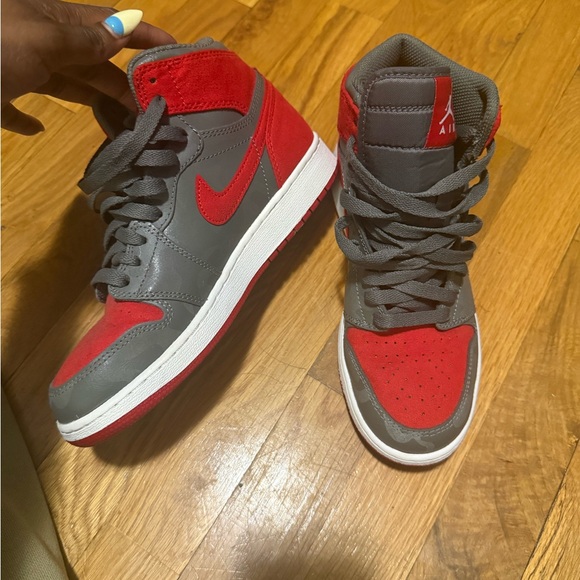 Air Jordan 1 - Picture 2 of 6